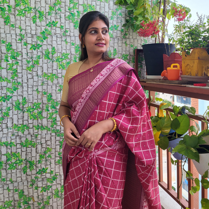 Dola Silk Checks Saree - ES179