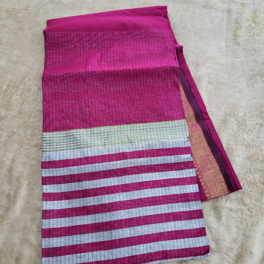 KHADI CHECKS WINE SAREE - ES410