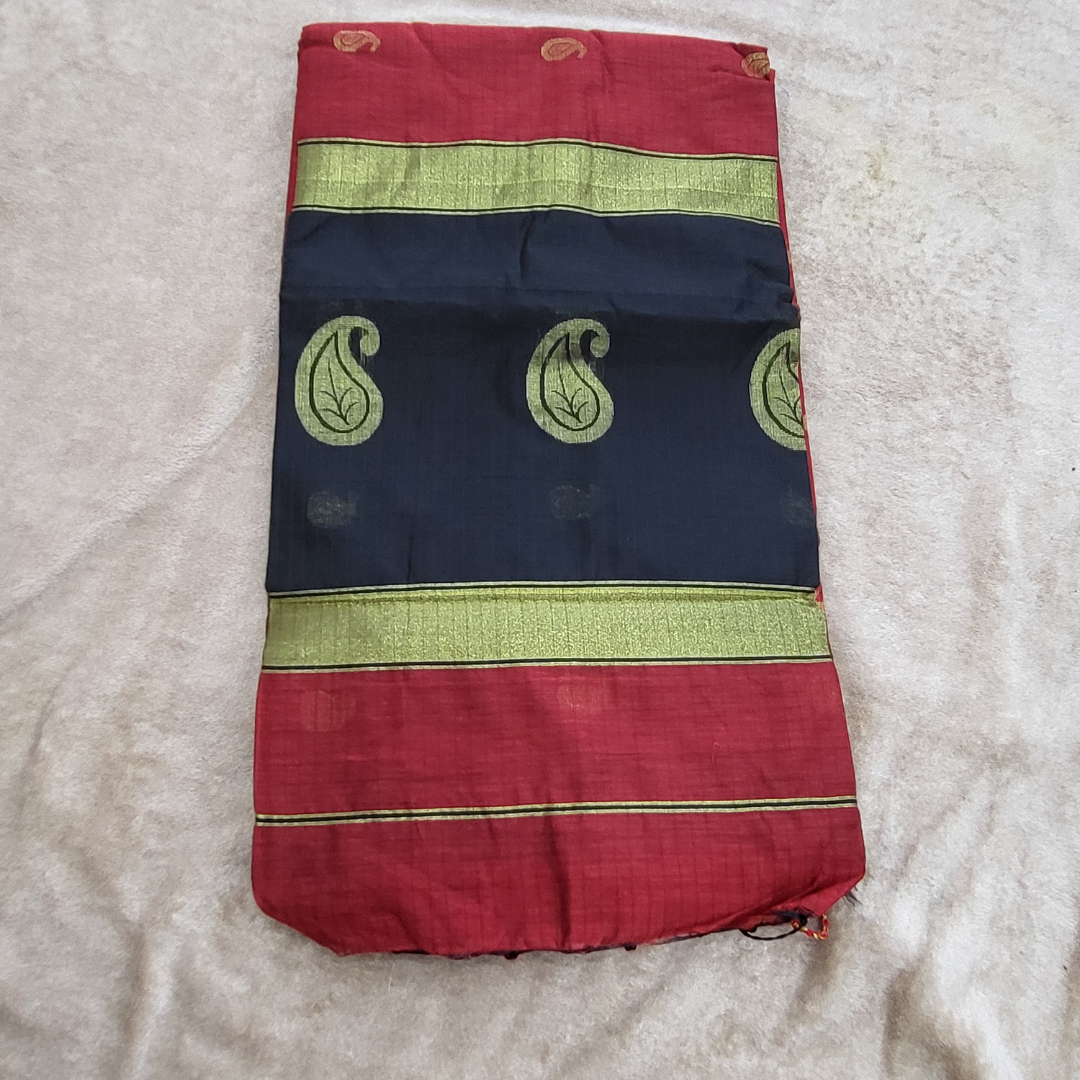 KHADI CHECKS MAROON SAREE - ES410