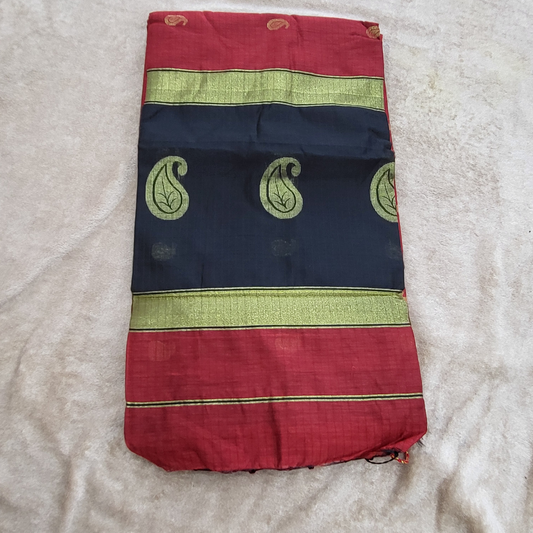 KHADI CHECKS MAROON SAREE - ES410